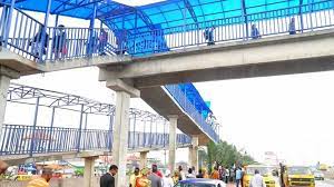 LASG dislodges miscreants occupying pedestrian bridges